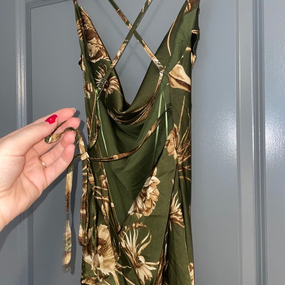 Sage green with brow and tan florals - Picture 4 of 6